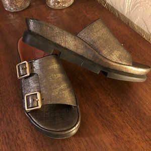 L'Amour des Pieds Viareggio Sandals, bronze size 6